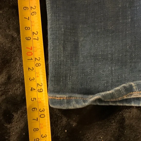 #492 “Levi’s” Embroidered Blue Jeans - Picture 12 of 13